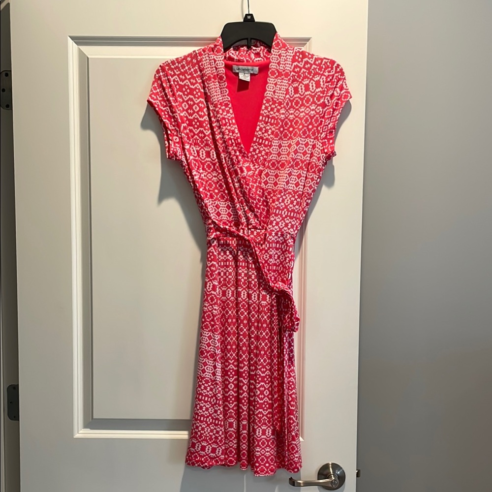 Liz Claiborne Elegant Coral Patterned Wrap Dress